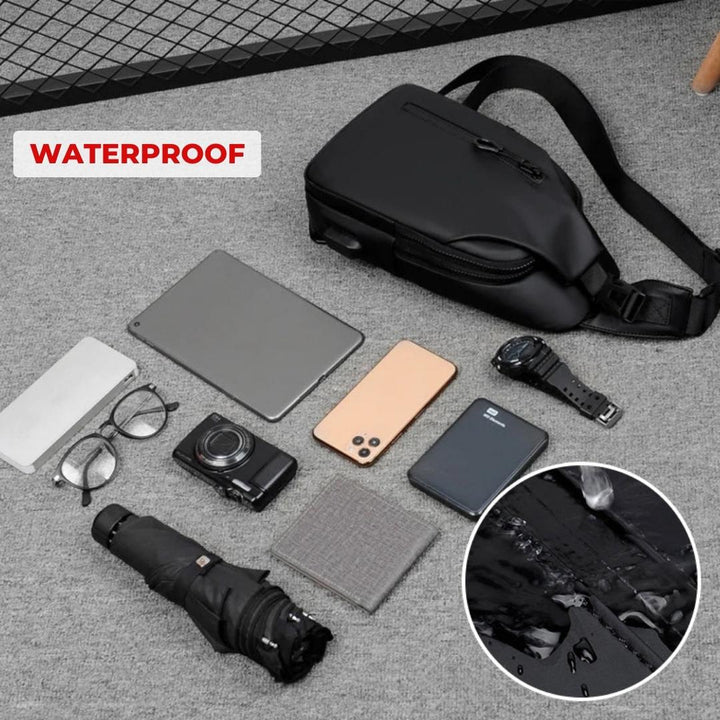 Aqua™ - Waterproof shoulder bag with USB charging point