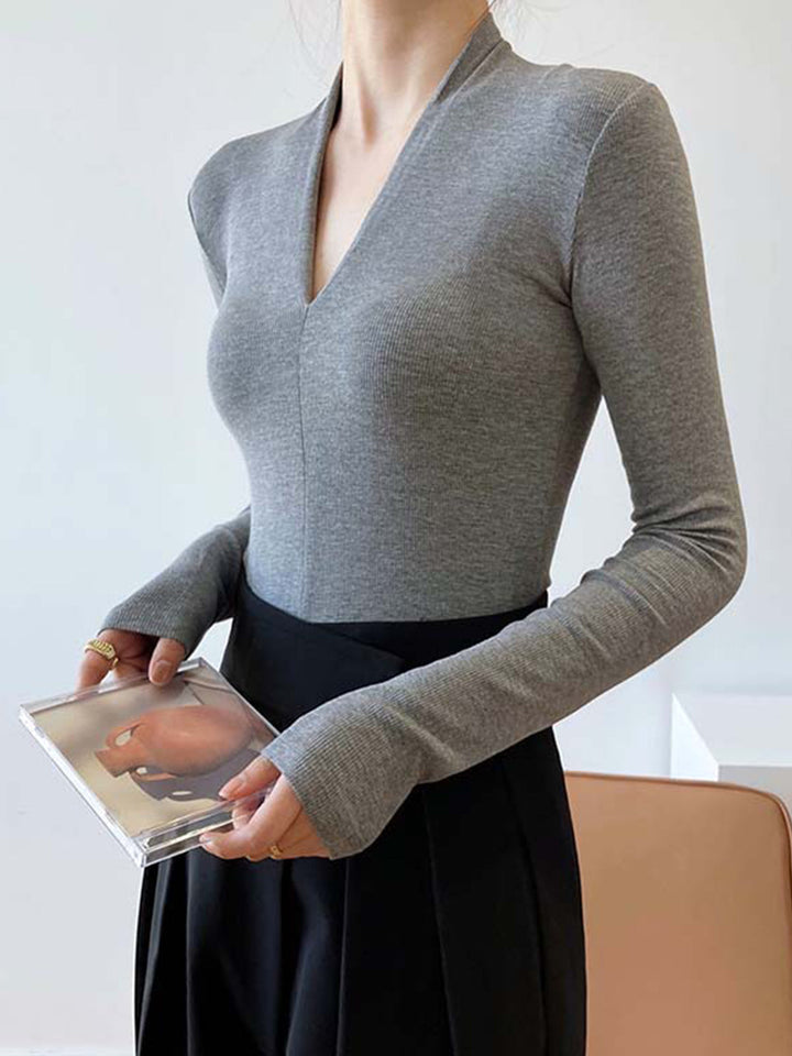 Monteclo - Helena Solid Long Sleeve Knit Top