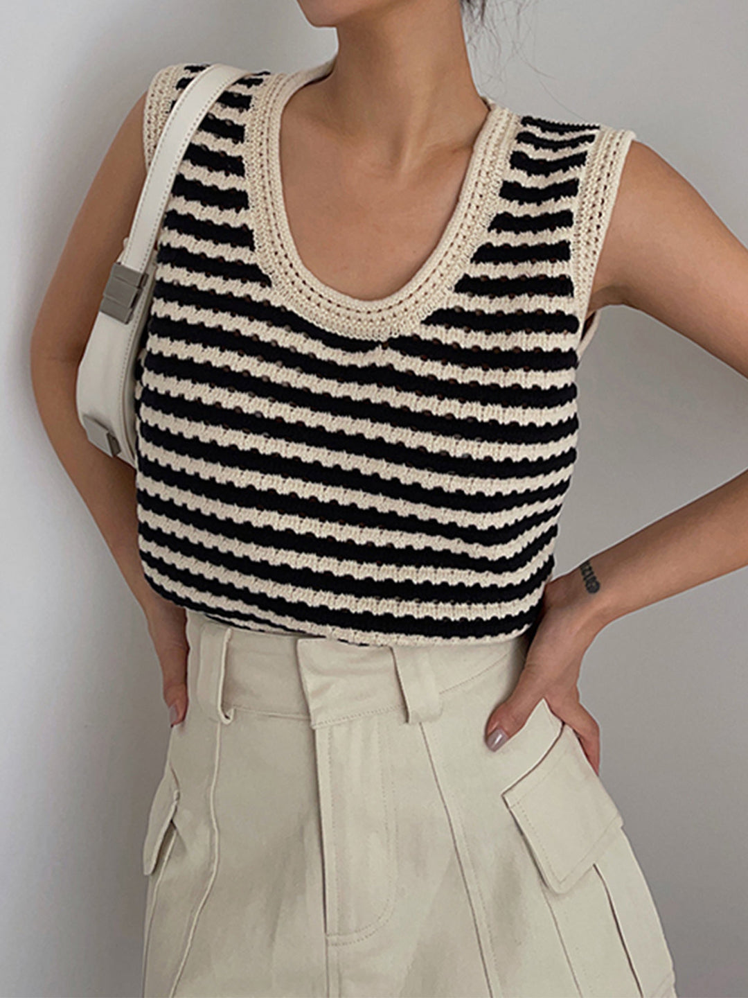 Monteclo - Cynthia Classy Crochet Sweater Vest