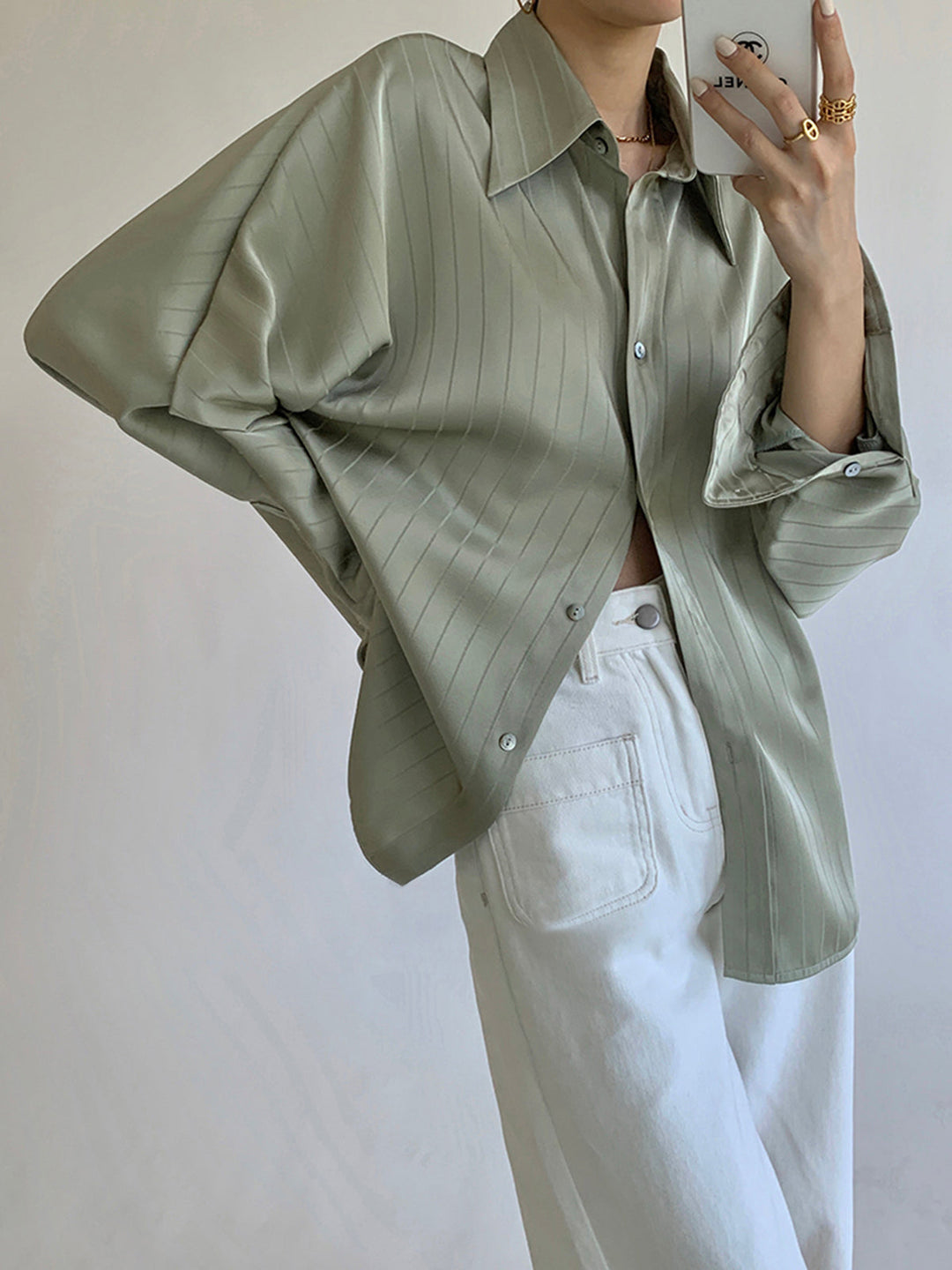 Monteclo - Charlotte Oversized Button Up Collared Shirt