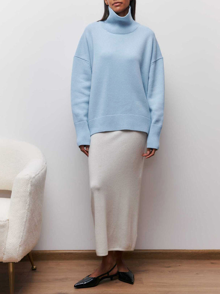 Monteclo - Sapphire Cloudless Sky Turtleneck Oversized Sweater