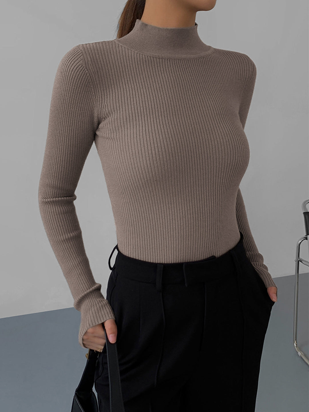 Monteclo - Aya Mock Neck Rib Long Sleeve Knit Top