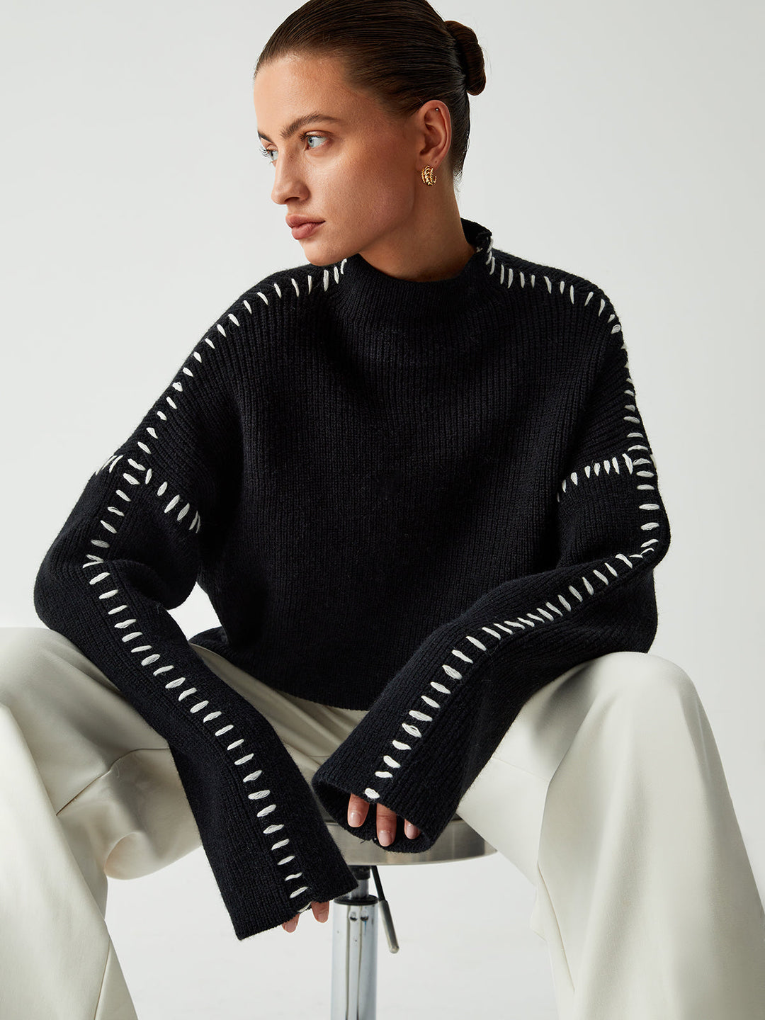 Monteclo - Harlow Shift The Focus Oversized Mock Neck Sweater