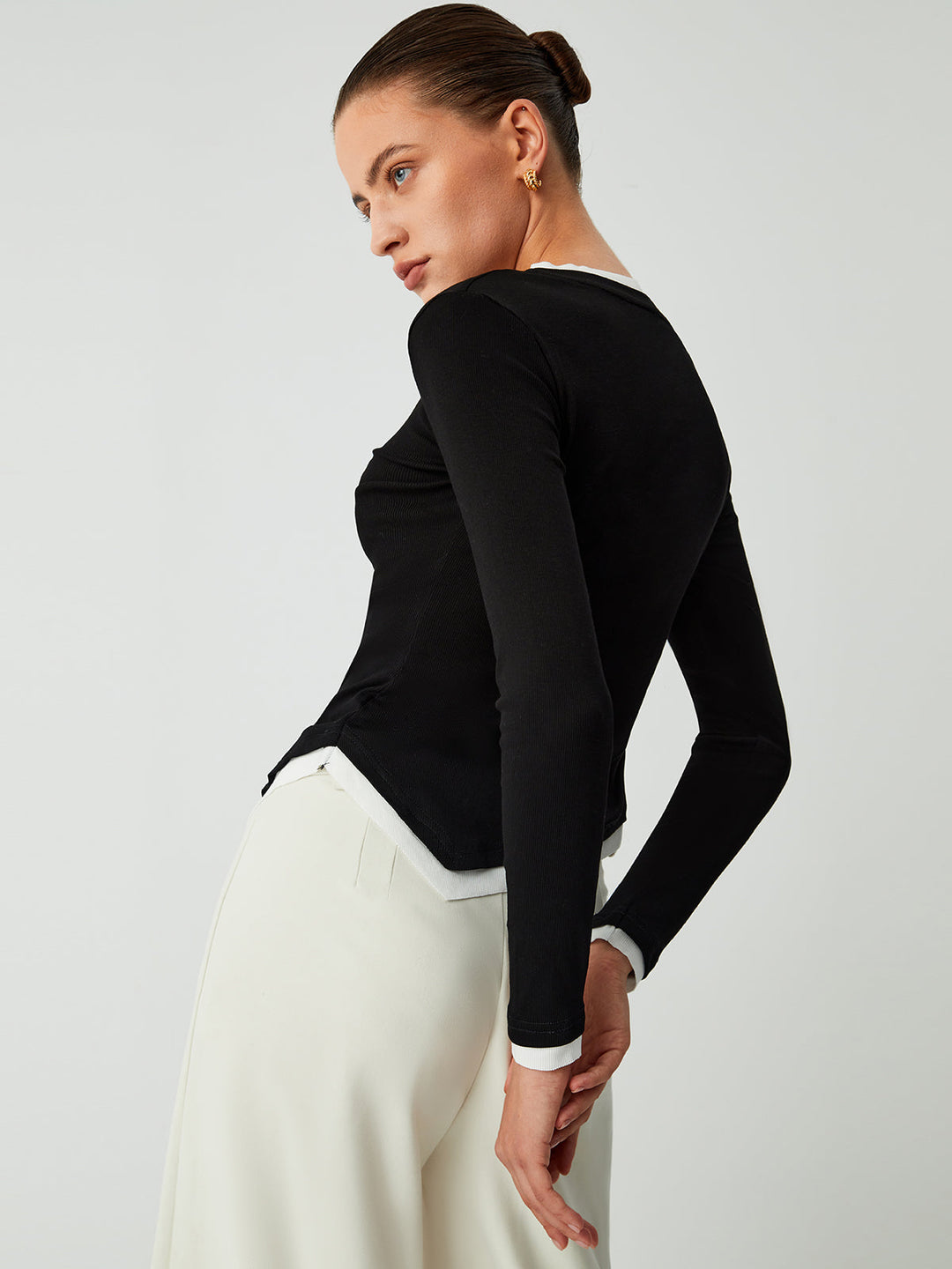 Monteclo - Zaria Asymmetric Hem Contrast Trim Long Sleeve Shirt