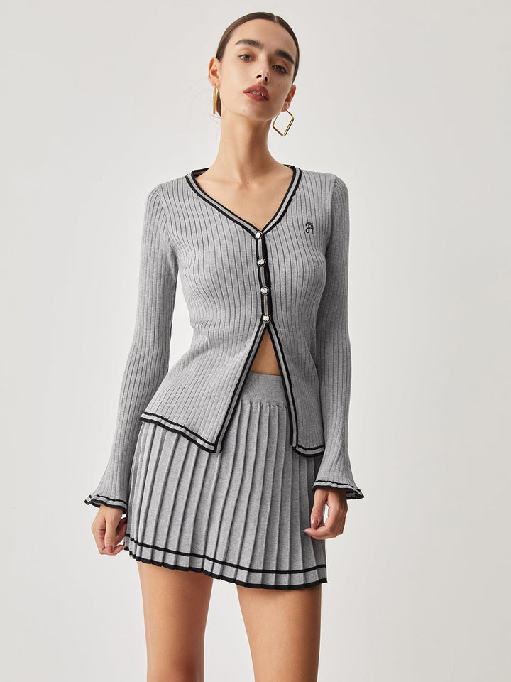 Monteclo -  Paulina Curved Cardigan With Matching Pleat Mini Skirt