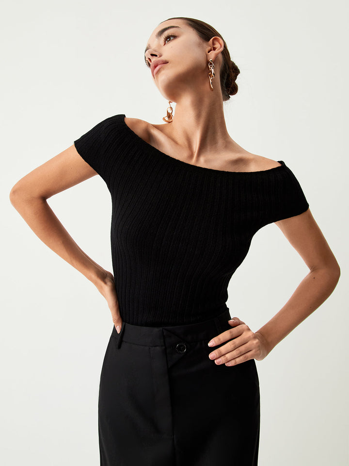 Monteclo - Margaret Off-Shoulder Knit Top