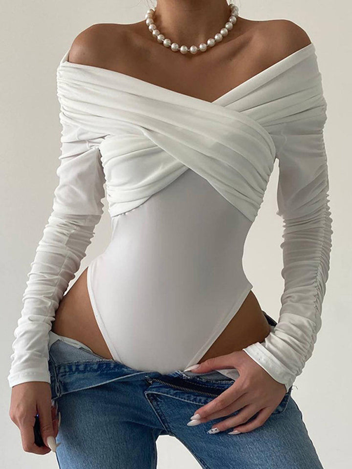 Monteclo - Payton Slinky Crossover Off-Shoulder Long Sleeve Bodysuit