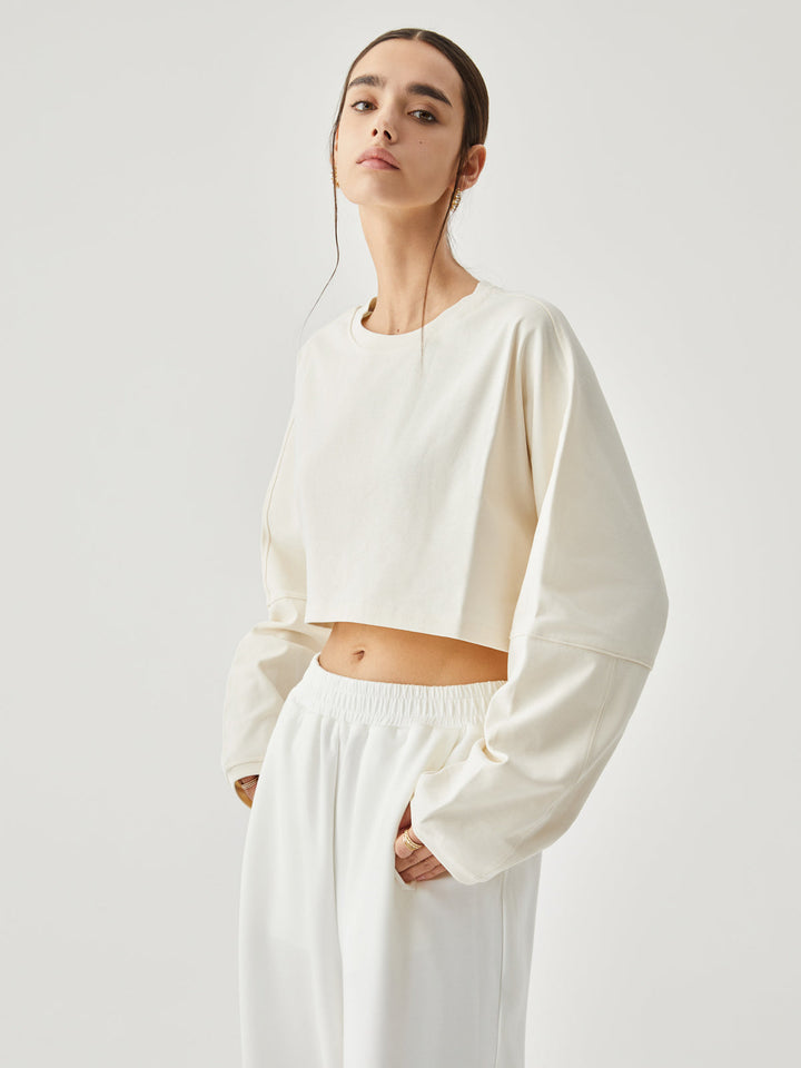 Monteclo - Julia Living Easy Crop Sweatshirt