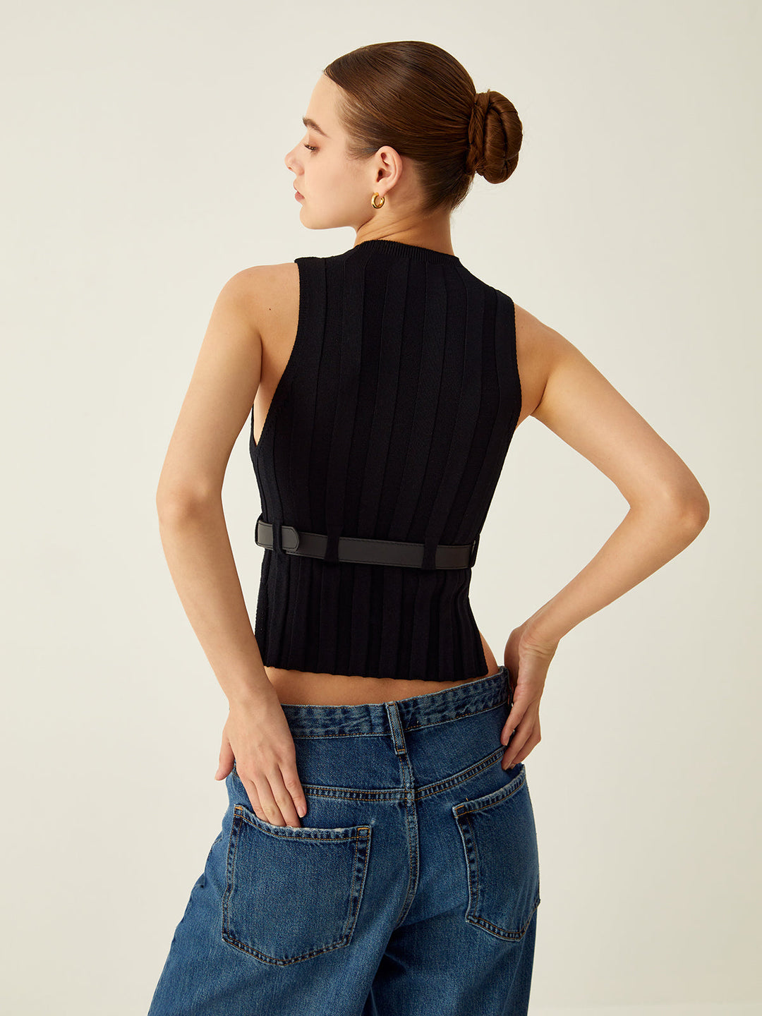 Monteclo - Taylor Ribbed Mock Neck Tank Top With Leather Belt