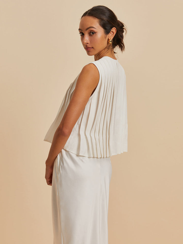 Monteclo - Elsie Pleated Knotted Sleeveless Blouse