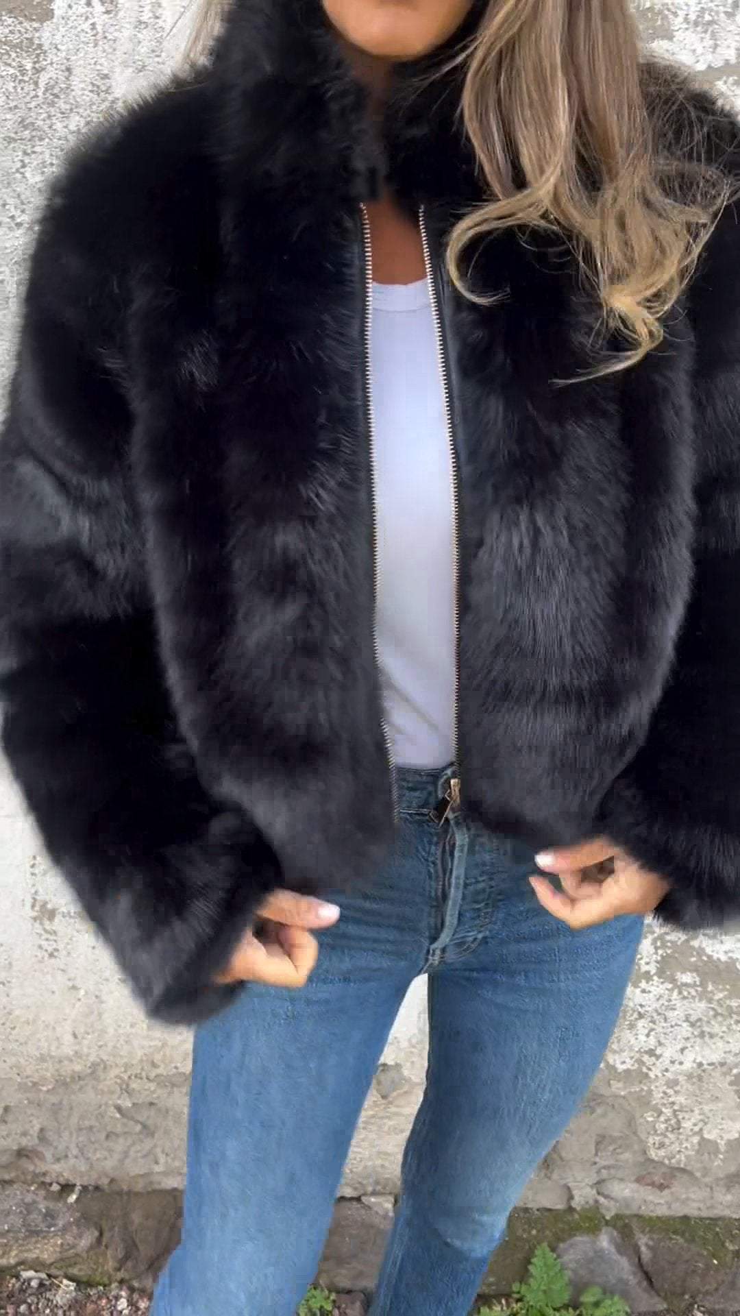 Wena | Women's Luxe Faux Fur Jacket