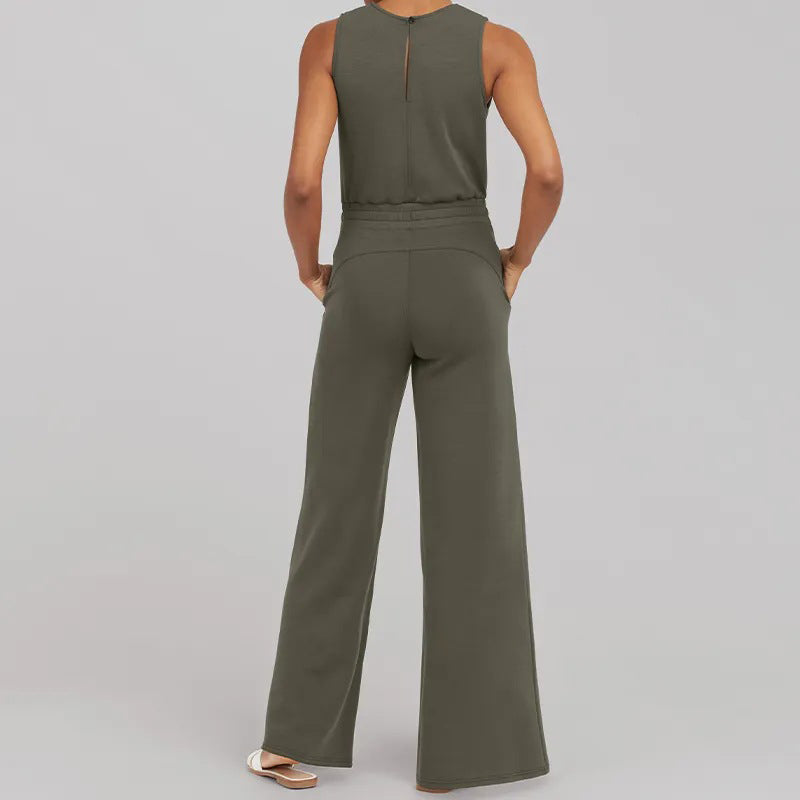 Desiree - Sleeveless solid jumpsuit