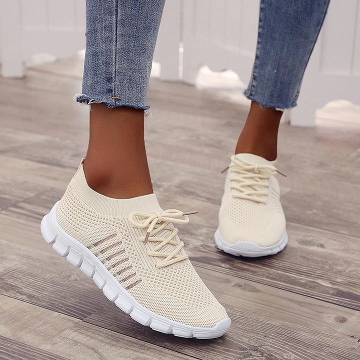 Kiki - Orthopedic and breathable shoes