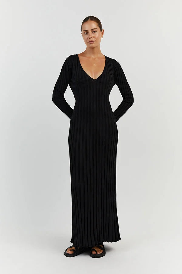 Eloisa V-neck knitted midi dress with sleeves