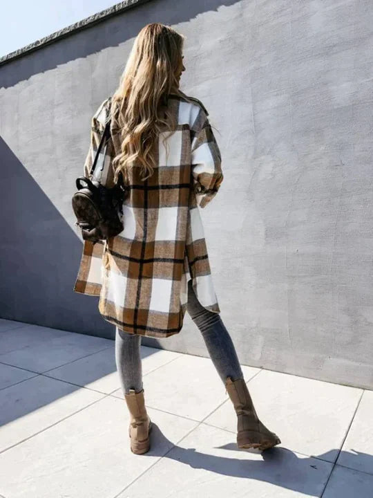 Cara - Fashionable checked coat with slim fit