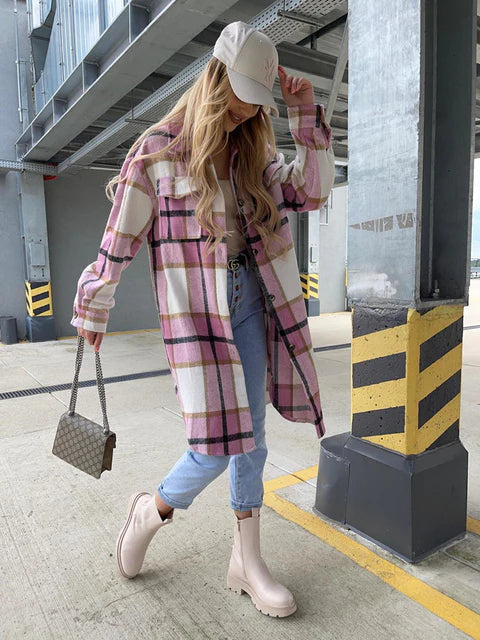 Cara - Fashionable checked coat with slim fit