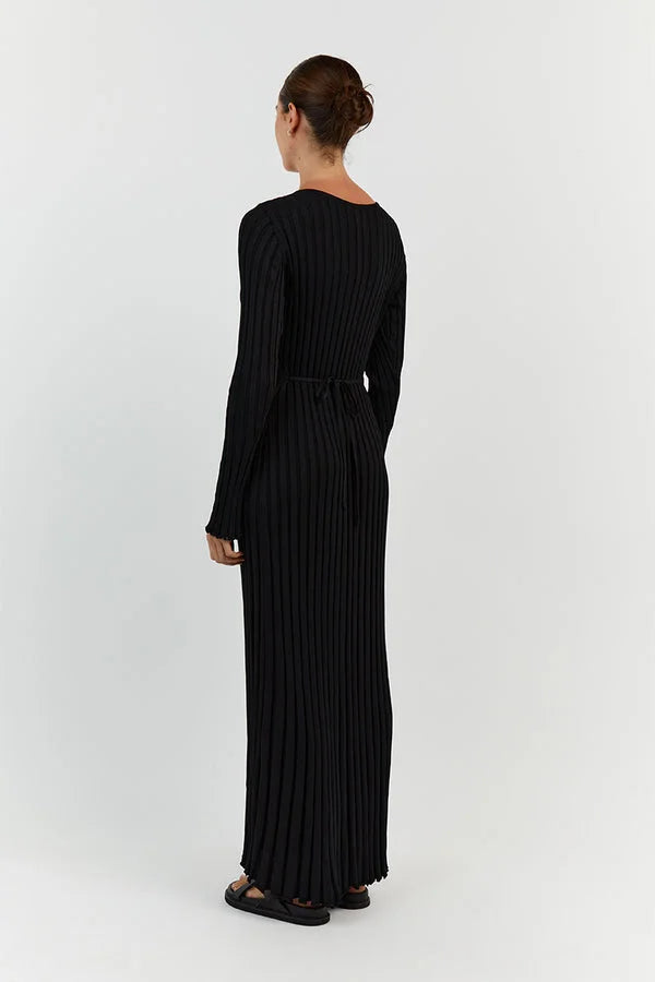 Eloisa V-neck knitted midi dress with sleeves