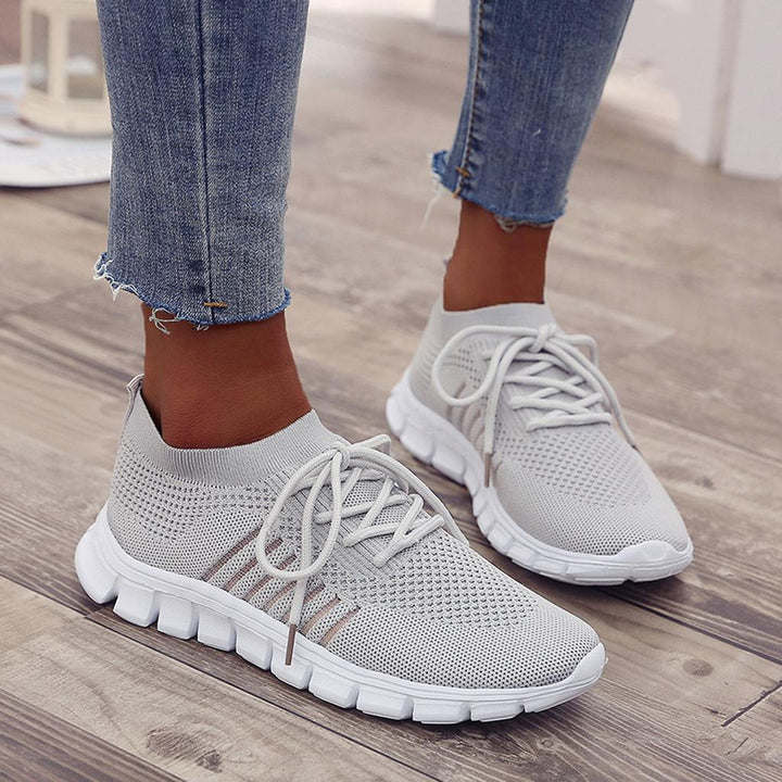 Kiki - Orthopedic and breathable shoes