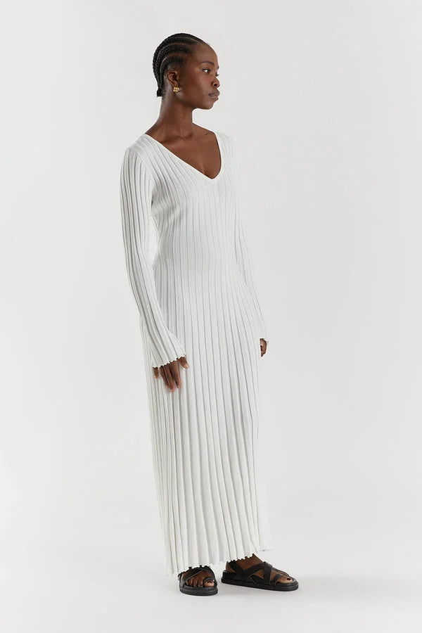 Eloisa V-neck knitted midi dress with sleeves